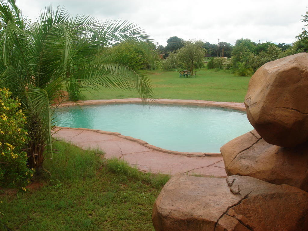 Kaazmein Lodge Livingstone Exteriör bild